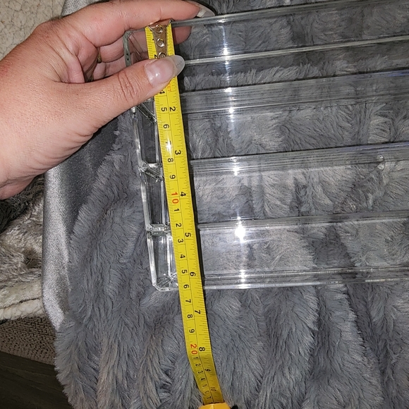 Acrylic Shelves - Picture 9 of 9